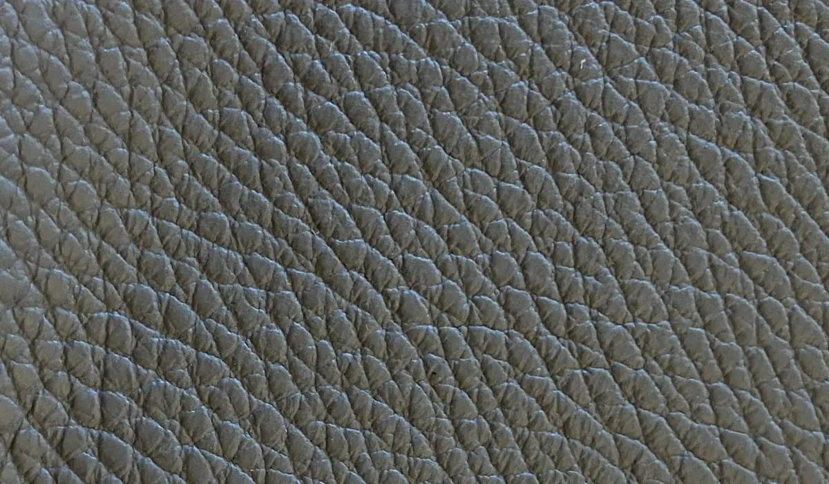 NEW DEER · Pelle per pelletteria, cinture e calzature